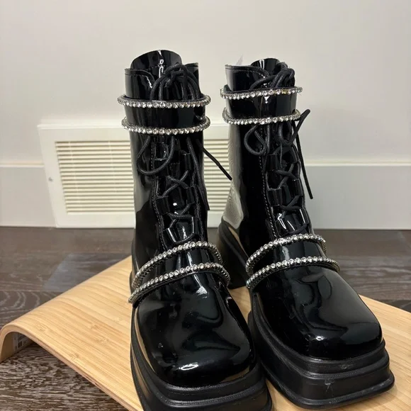 Patent Lug boots - Picture 2 of 8